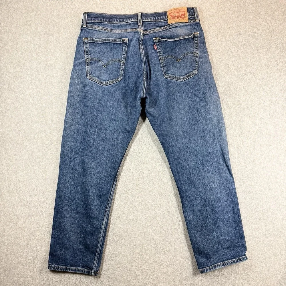 Levis good distressing